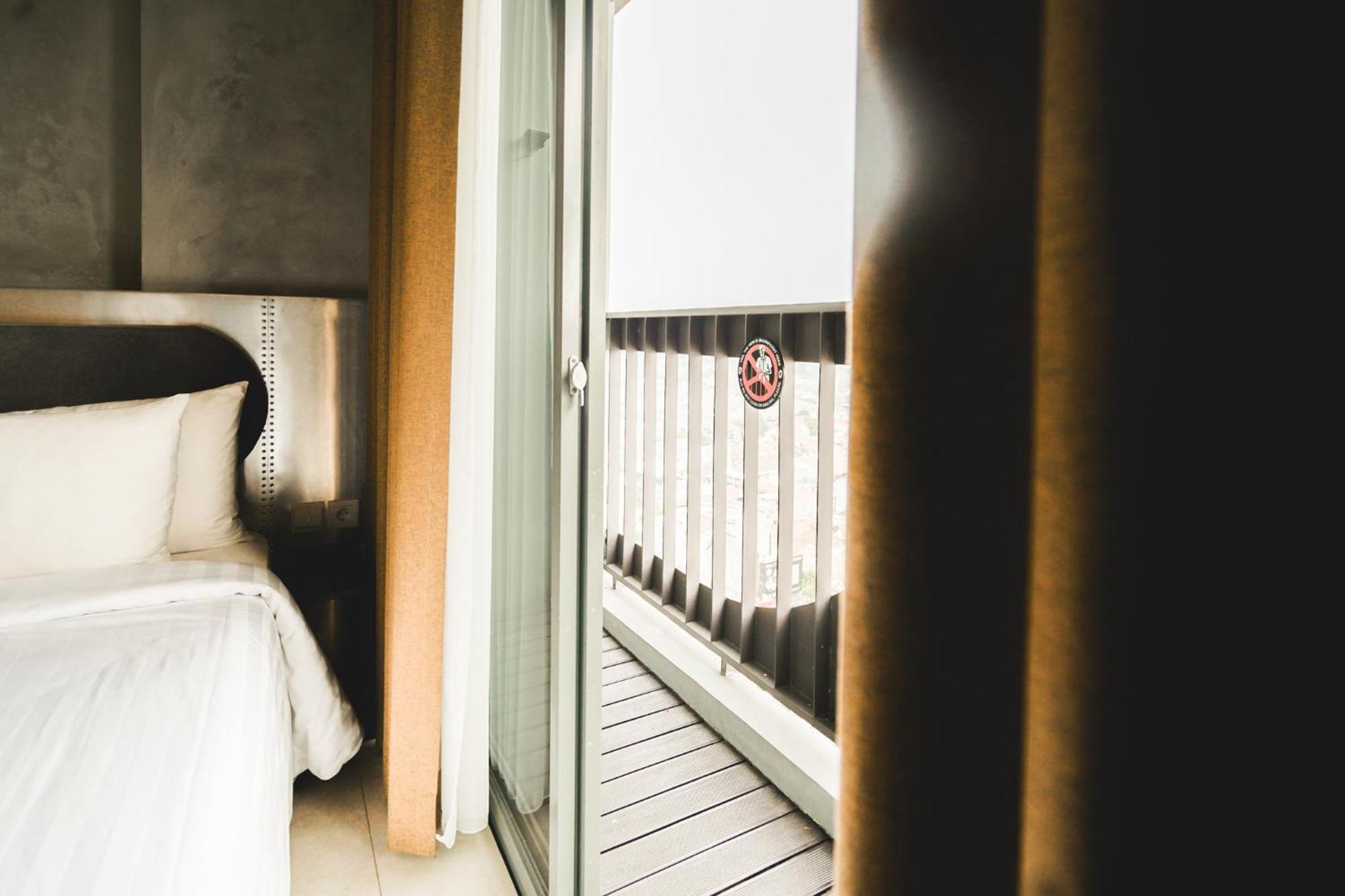 ホテル プランカ ウッタラ Kejayan エクステリア 写真